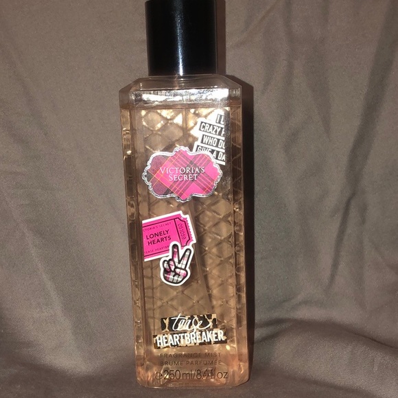 Victoria’s Secret - Picture 1 of 1